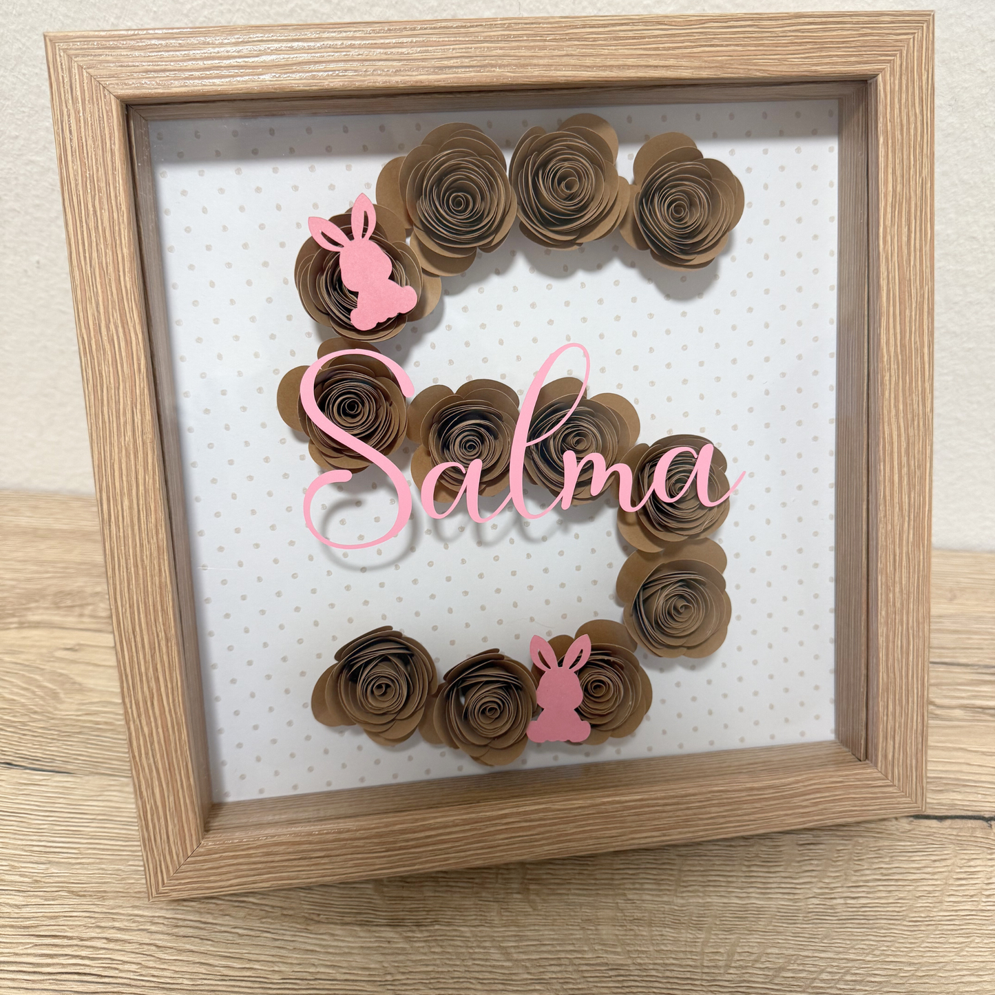 tableau naissance personnalise personnalisable cadre bois blanc noir rose papier fait main marion papillon geneve suisse prenom lettre