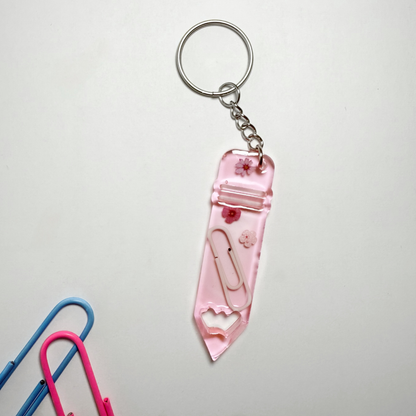 Porte-clés "crayon" en résine