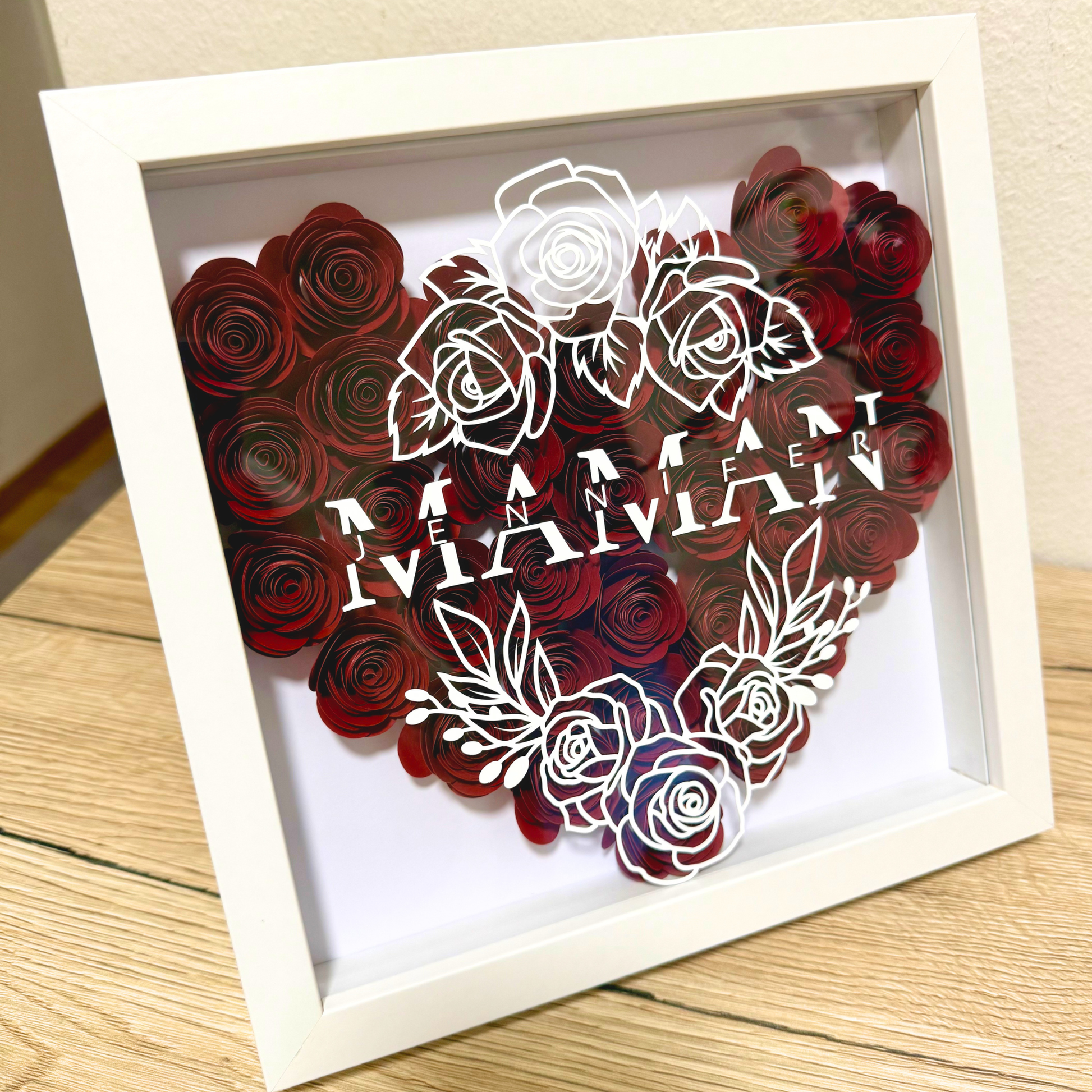 tableau cadre maman fête fete des mamans mères personnalise personnalisable cadre bois blanc noir rose papier fait main marion papillon geneve suisse