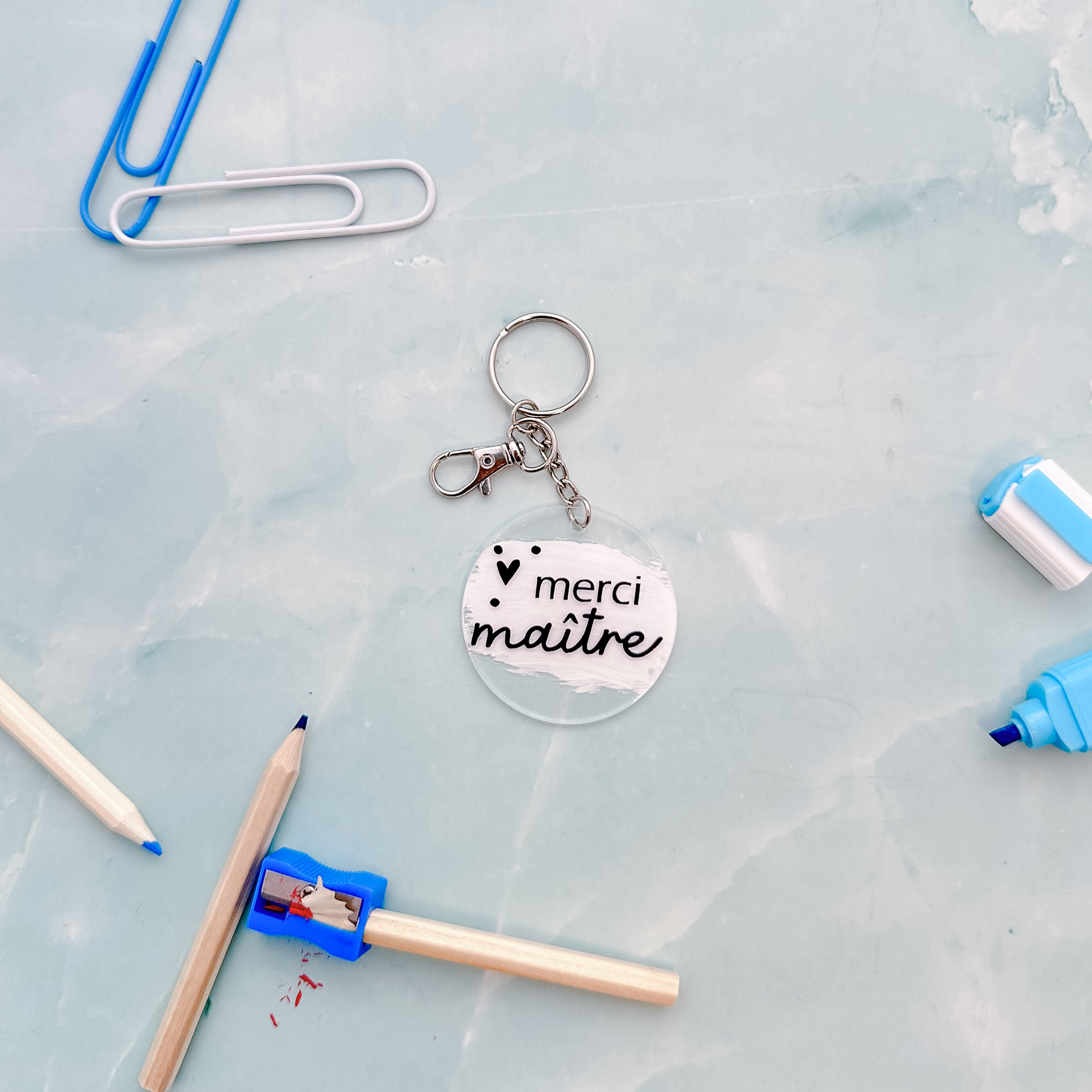 porte cles acrylique merci maitre meilleure educ educatrice fete des ecoles fin annee scolaire nounou maitresses maitresse maitres maitre personnalise personnalisable fait main marion papillon geneve suisse